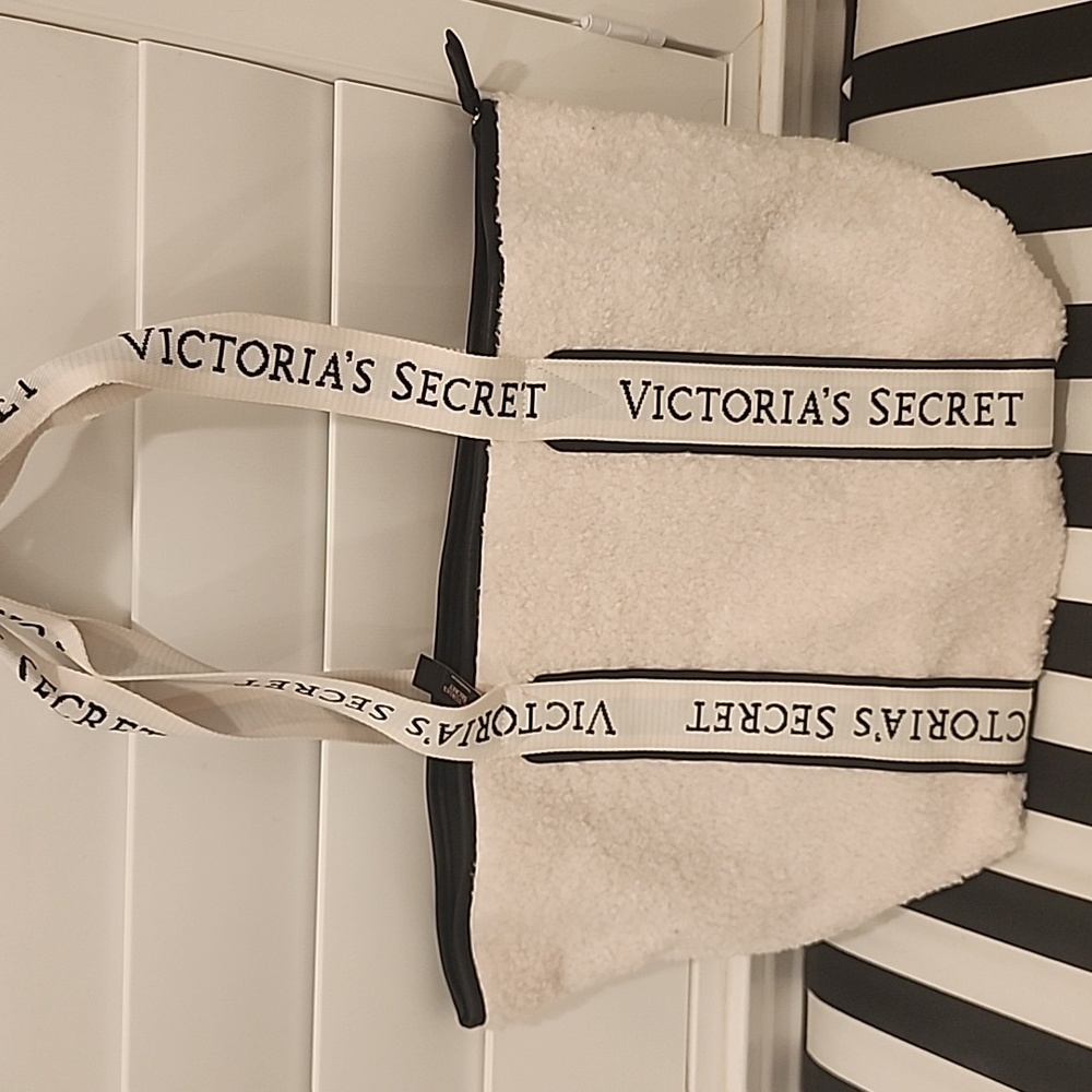 Victoria's Secret White Tote with Black Accents NEW WITH TAG